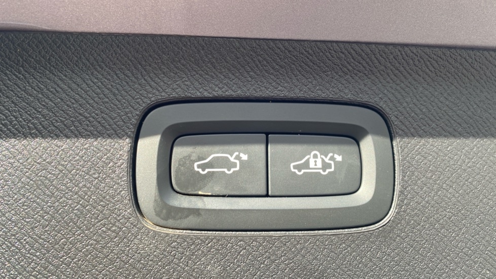 Used Volvo XC90 2025 for sale - 78049737: Photo 18