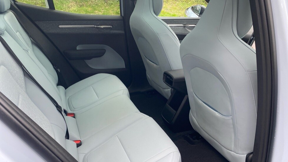 Used Volvo EX30 2025 for sale - 78137075: Photo 6