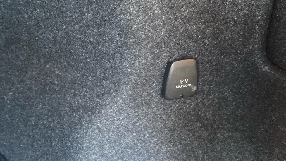 Used Volvo XC40 2021 for sale - 78049681: Photo 15