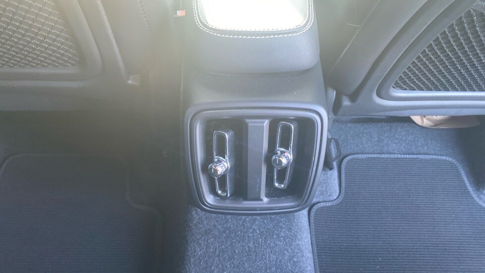 Used Volvo XC40 2021 for sale - 78049681: Photo 21