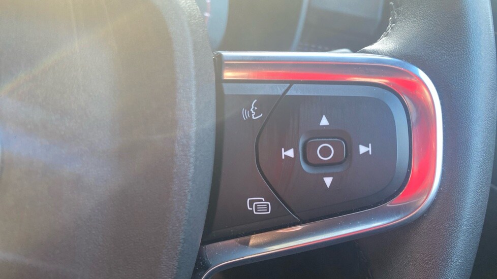 Used Volvo XC40 2021 for sale - 78049681: Photo 29