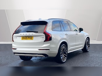 Used Volvo XC90 2025 for sale - 77235520: Photo