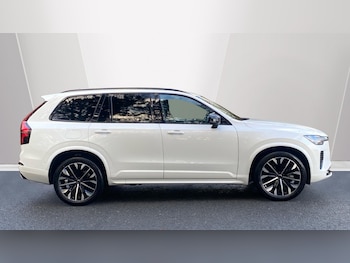 Used Volvo XC90 2025 for sale - 77235520: Photo