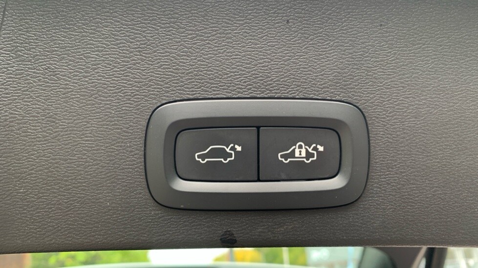 Used Volvo XC40 2022 for sale - 76055734: Photo 15