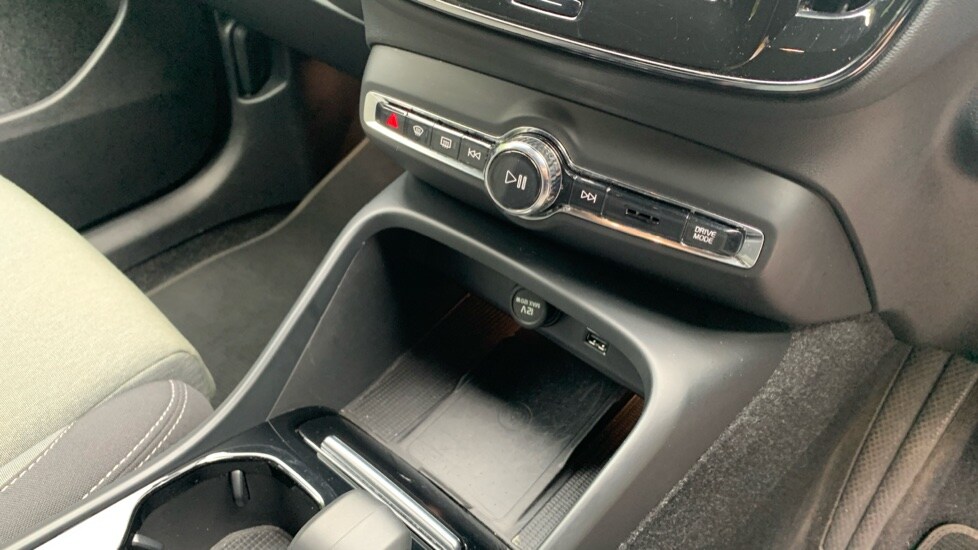 Used Volvo XC40 2022 for sale - 76055734: Photo 31