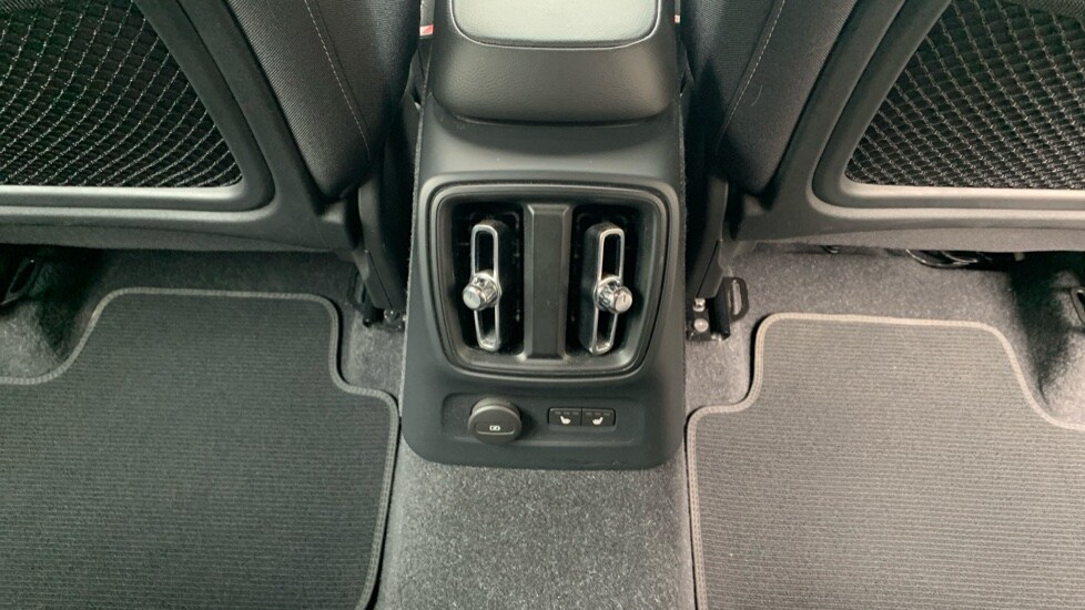 Used Volvo XC40 2022 for sale - 76055734: Photo 37