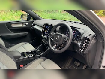 Used Volvo XC40 2022 for sale - 76055734: Photo