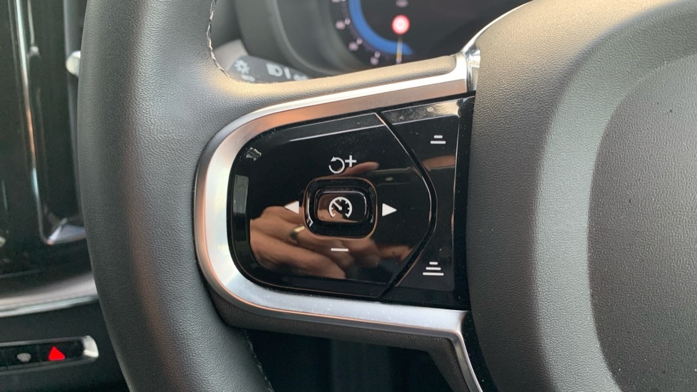 Used Volvo XC60 2021 for sale - 77060724: Photo 38