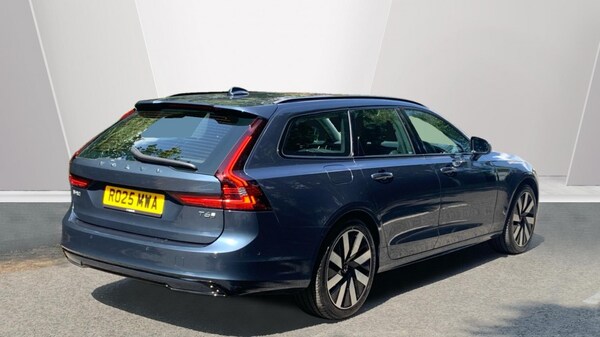 Used Volvo V90 2025 for sale - 75441429: Photo 2