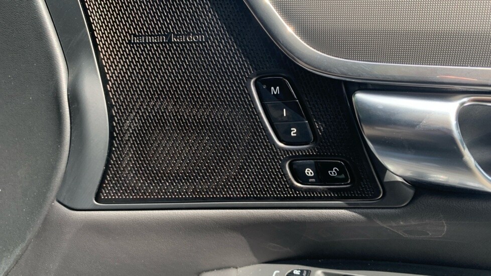 Used Volvo V90 2025 for sale - 75441429: Photo 35