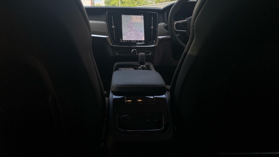 Used Volvo V90 2025 for sale - 75441429: Photo 37