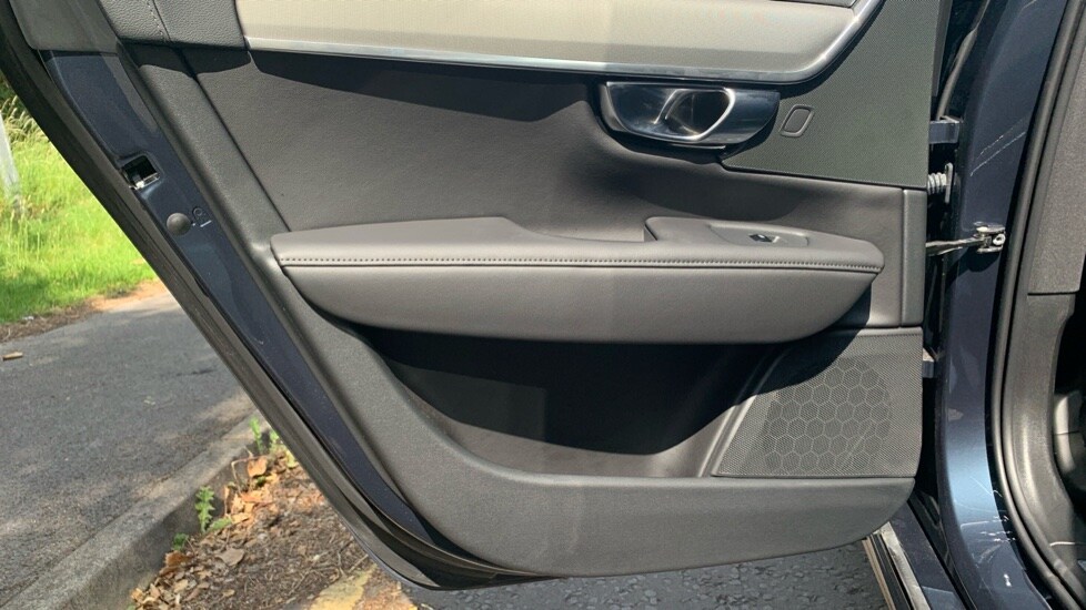 Used Volvo V90 2025 for sale - 75441429: Photo 38