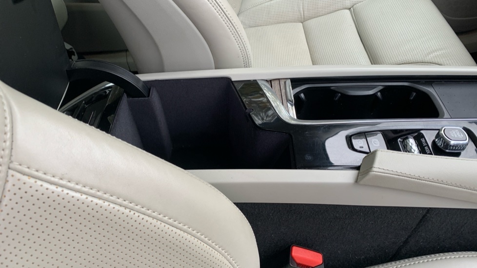 Used Volvo XC90 2021 for sale - 76442052: Photo 44