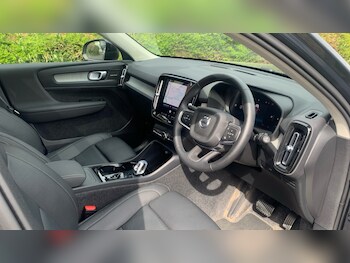 Used Volvo XC40 2025 for sale - 78022249: Photo