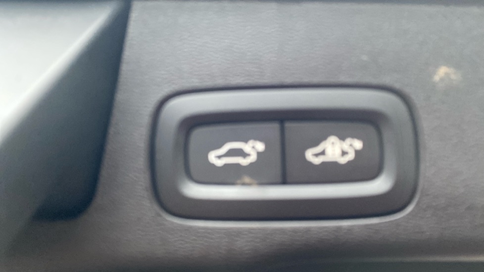 Used Volvo XC60 2025 for sale - 77526113: Photo 19