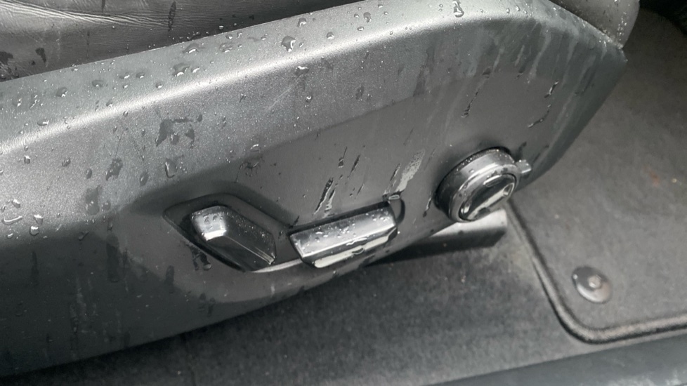 Used Volvo XC60 2025 for sale - 77526113: Photo 36