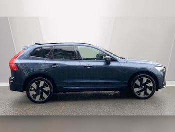 Used Volvo XC60 2025 for sale - 77526113: Photo