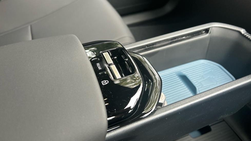 Used Volvo EX30 2025 for sale - 76447310: Photo 24