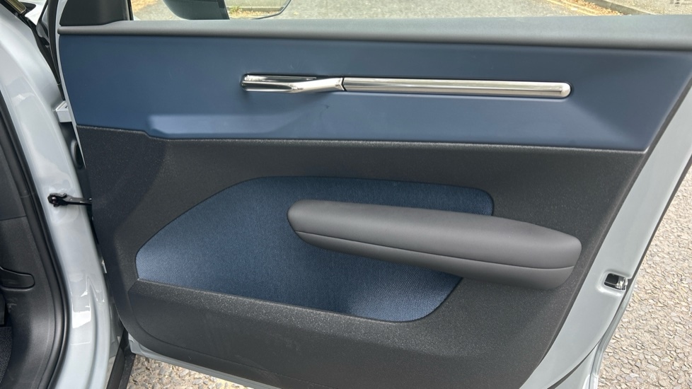 Used Volvo EX30 2025 for sale - 76447310: Photo 29