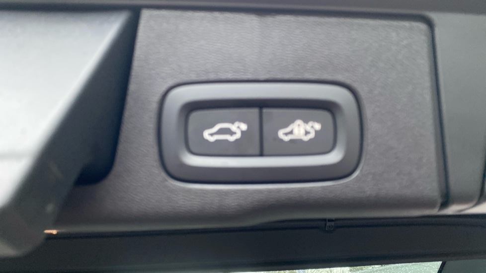 Used Volvo XC60 2025 for sale - 77373023: Photo 18