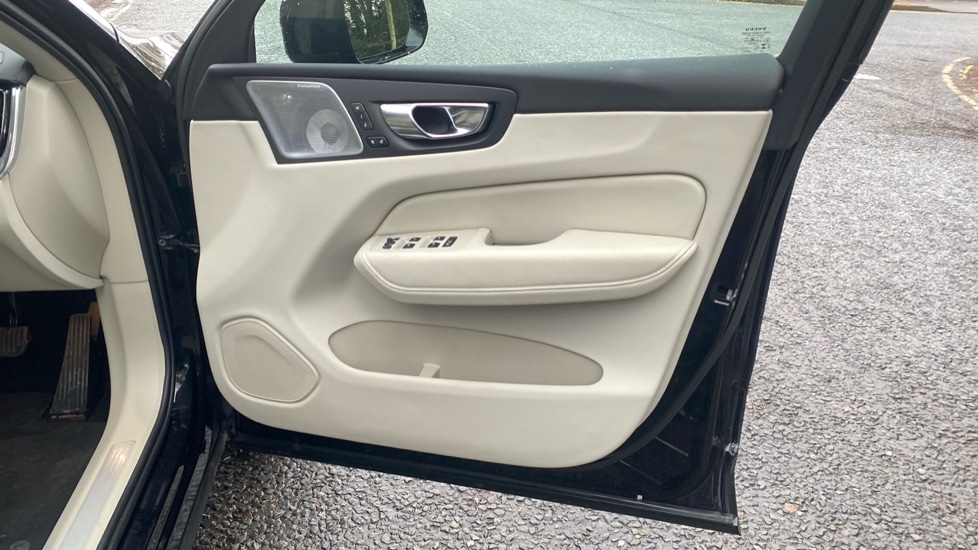 Used Volvo XC60 2025 for sale - 77373023: Photo 28