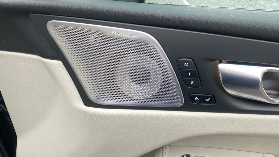 Used Volvo XC60 2025 for sale - 77373023: Photo 30