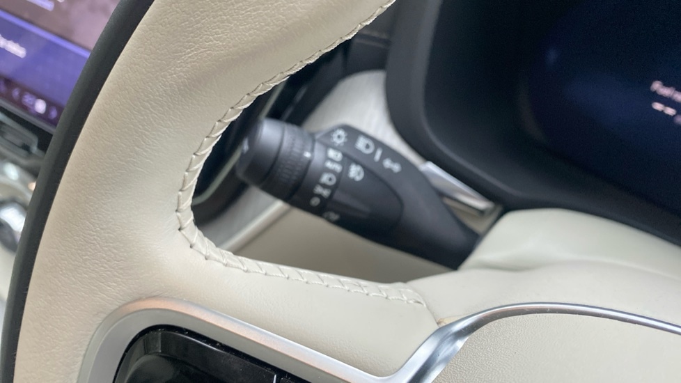 Used Volvo XC60 2025 for sale - 77373023: Photo 35