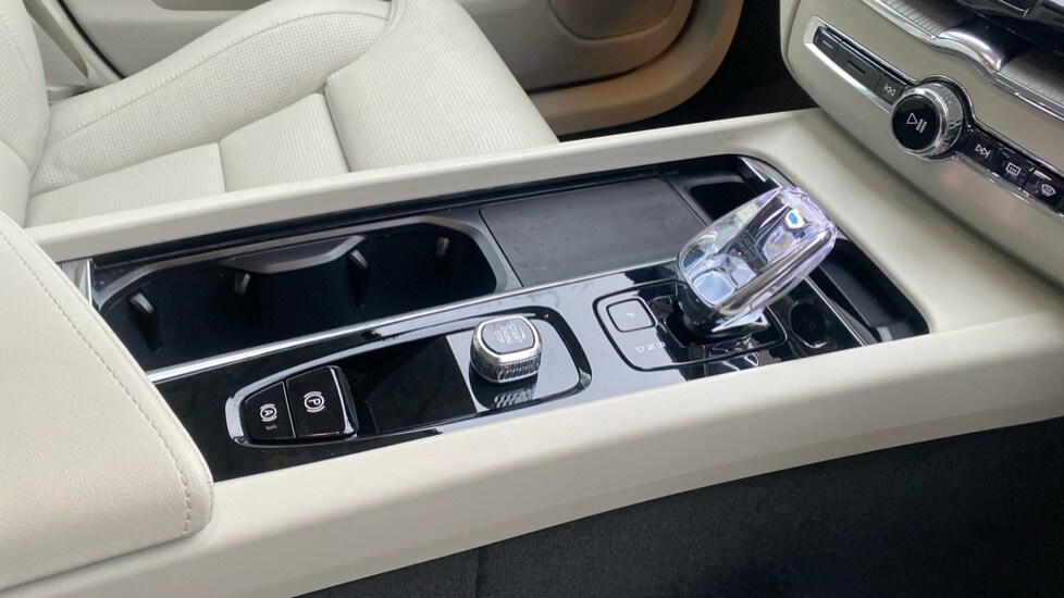 Used Volvo XC60 2025 for sale - 77373023: Photo 37