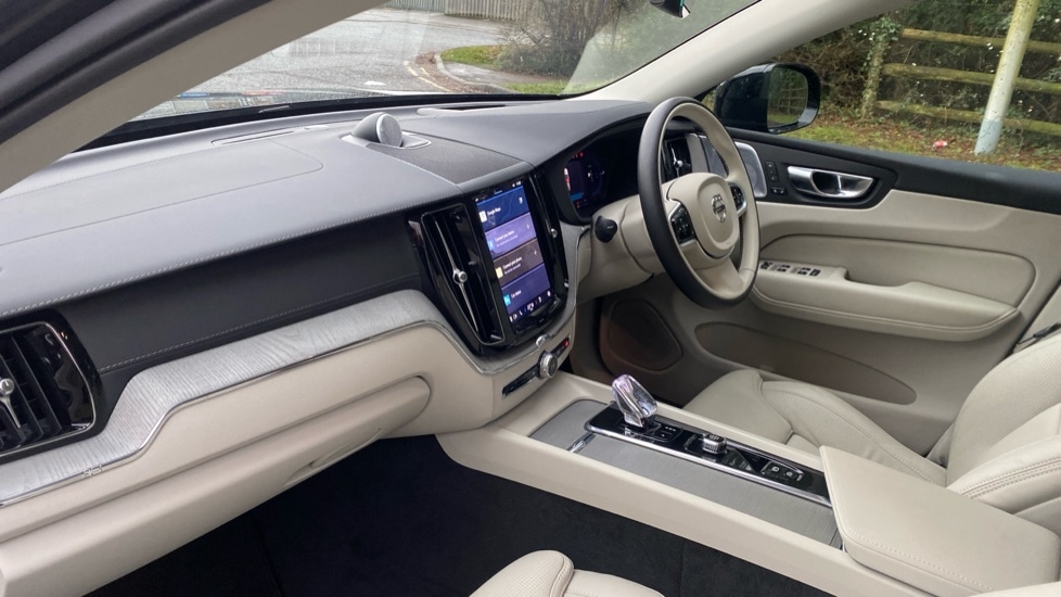 Used Volvo XC60 2025 for sale - 77373023: Photo 50