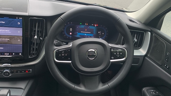 Used Volvo XC60 2025 for sale - 76154968: Photo 10