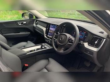 Used Volvo XC60 2025 for sale - 76154968: Photo 4