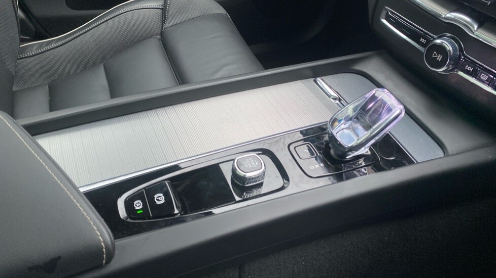 Used Volvo XC60 2025 for sale - 77899006: Photo 47