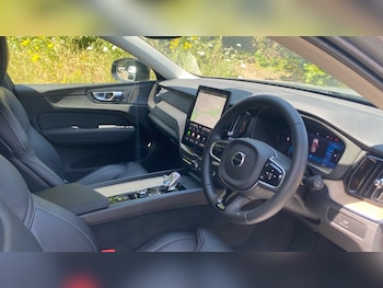 Used Volvo XC60 2026 for sale - 79001159: Photo