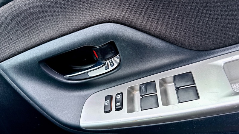 Used Toyota Vitz 2015 for sale - 76093072: Photo 15