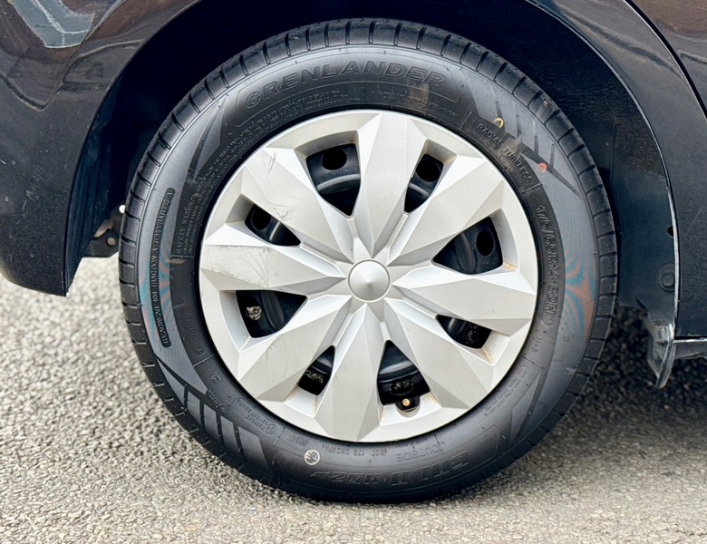 Used Toyota Vitz 2015 for sale - 76093072: Photo 19