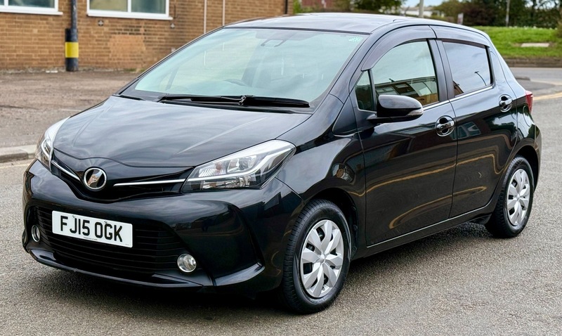 Used Toyota Vitz 2015 for sale - 76093072: Photo 4