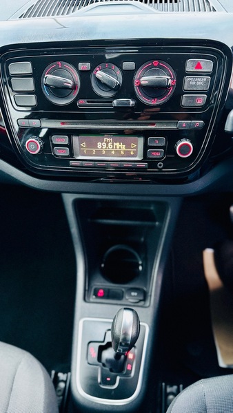 Used Volkswagen up! 2025 for sale - 77072890: Photo 21