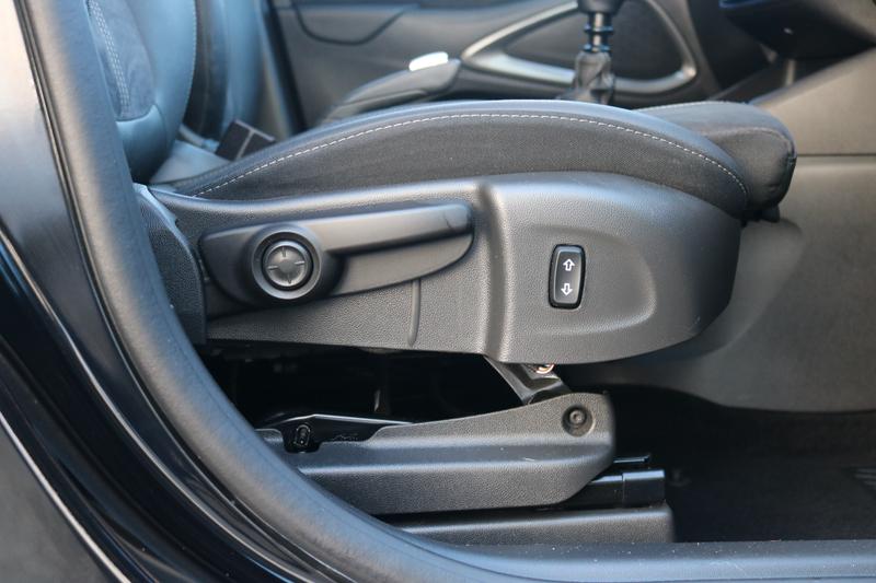 Used Vauxhall Crossland 2023 for sale - 76557426: Photo 11