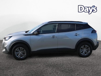 Used Peugeot E-2008 2023 for sale - 78015232: Photo