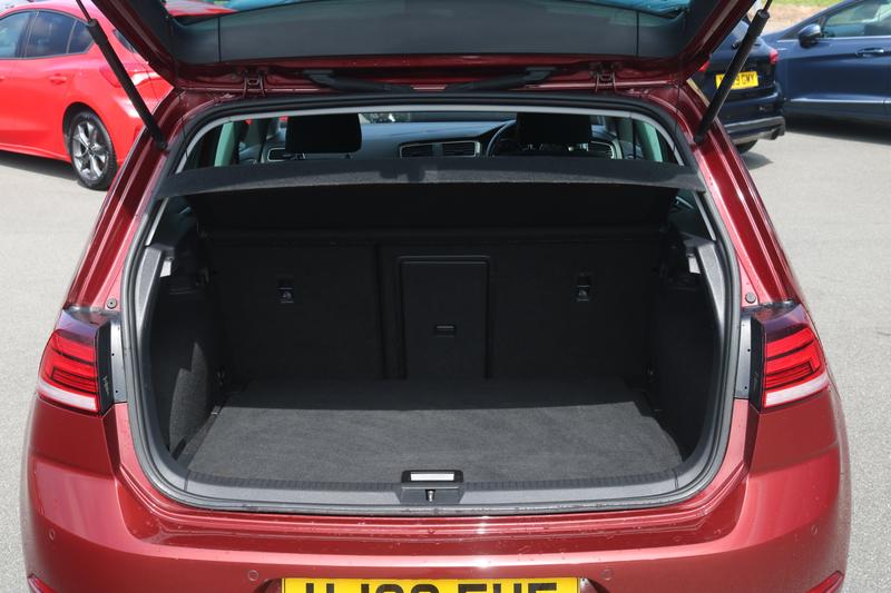 Used Volkswagen Golf 2020 for sale - 77844782: Photo 20