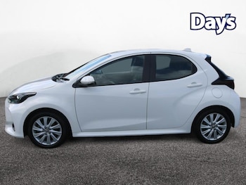 Used Toyota Yaris 2022 for sale - 76882385: Photo