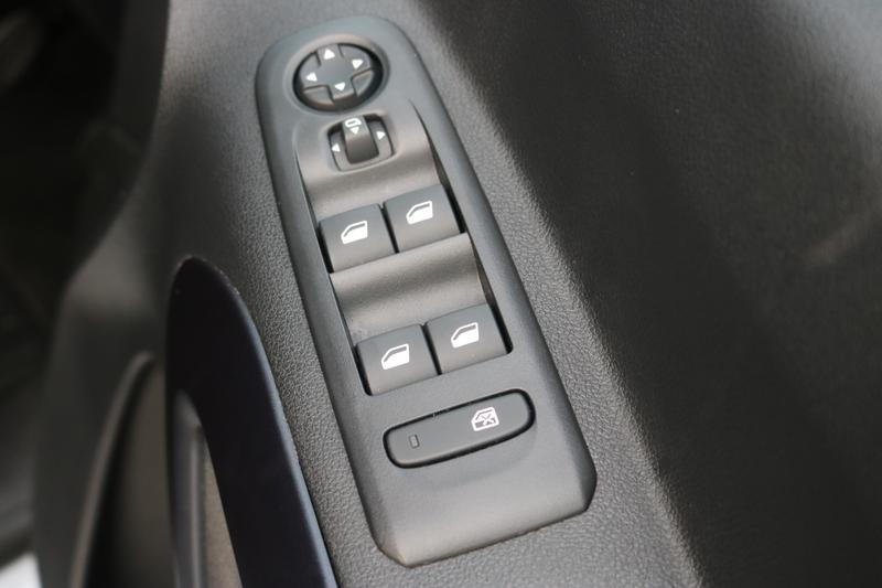 Used Peugeot Rifter 2023 for sale - 76557424: Photo 12