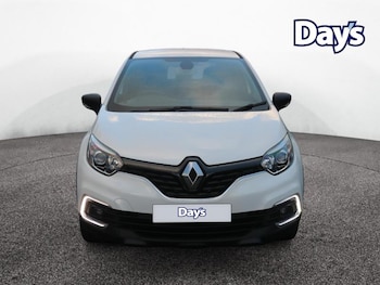Used Renault Captur 2018 for sale - 76972084: Photo