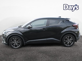 Used Toyota C-HR 2019 for sale - 78640015: Photo