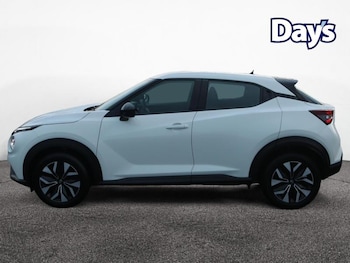 Used Nissan Juke 2023 for sale - 77106532: Photo