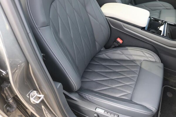 Used Ford Explorer 2024 for sale - 75016777: Photo 10