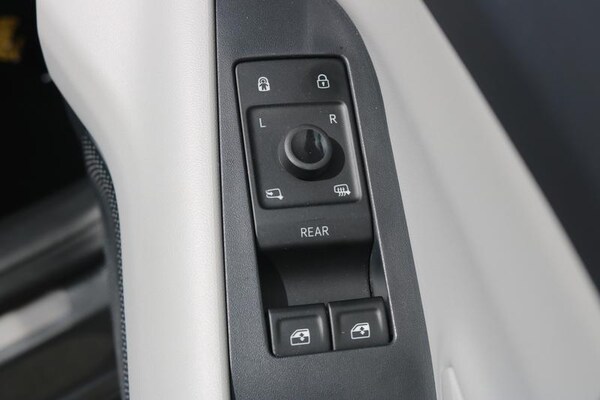 Used Ford Explorer 2024 for sale - 75016777: Photo 12