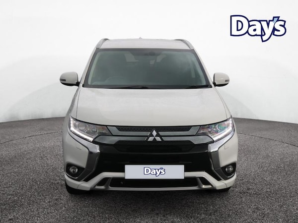 Used Mitsubishi Outlander 2020 for sale - 76046609: Photo 2