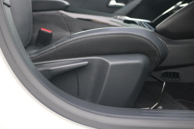 Used Peugeot E-208 2022 for sale - 77286337: Photo 11