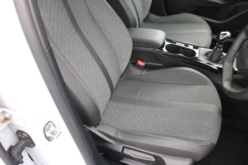 Used Peugeot 2008 2024 for sale - 75723920: Photo 10